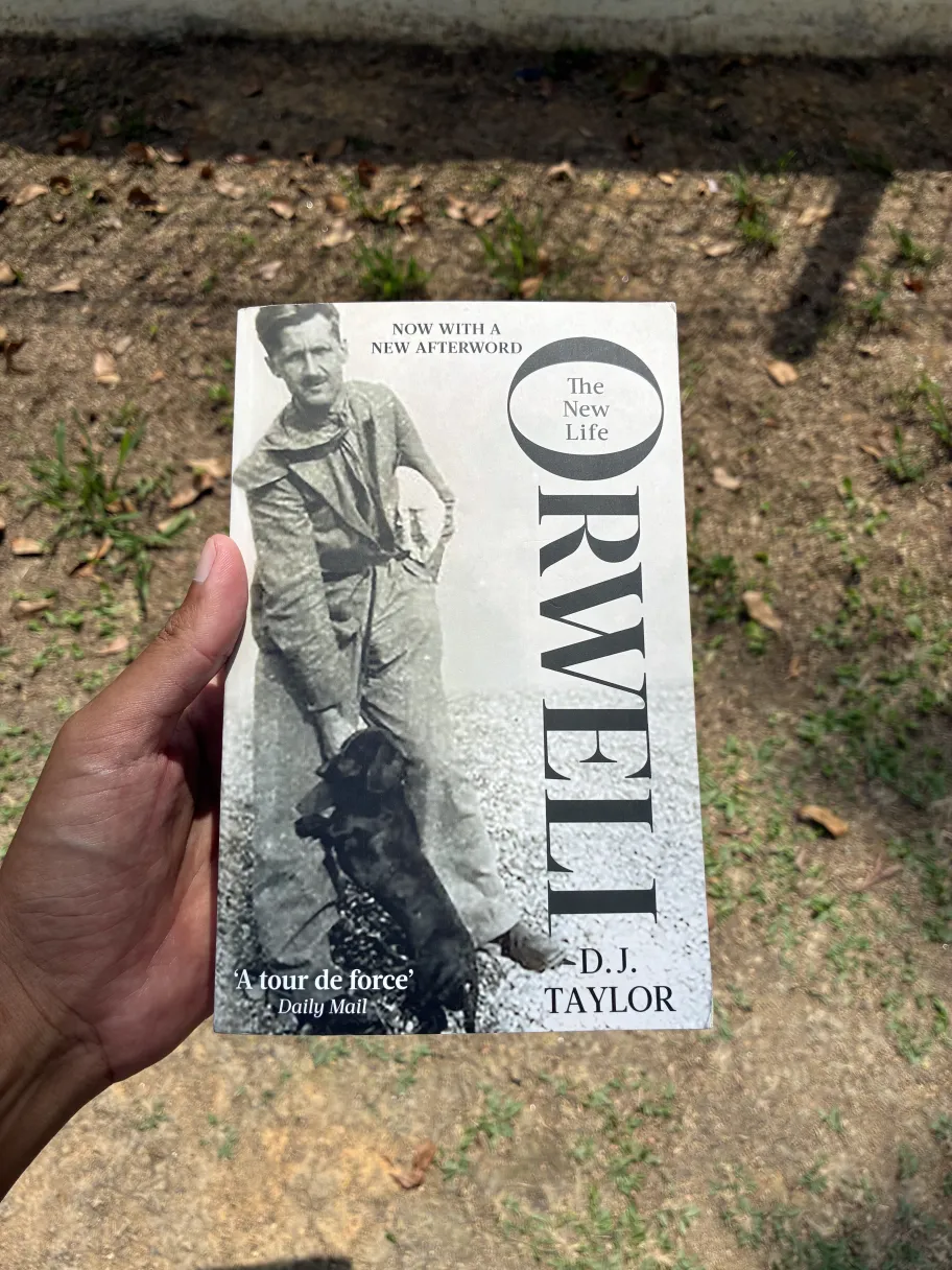 Front cover of Orwell: The New Life